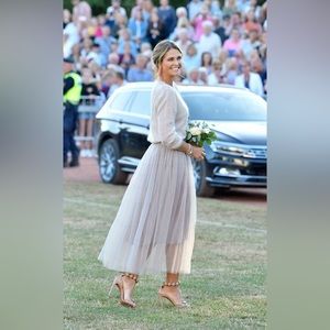 Pink Sweater & Tulle Tutu Skirt Combo Outfit